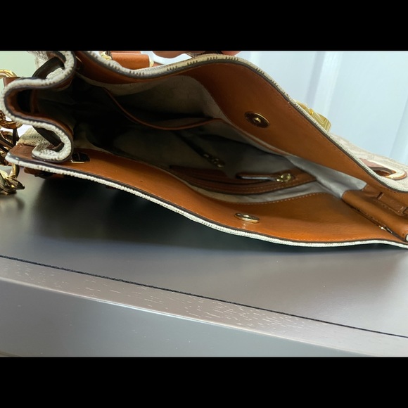 EUC Michael Kors Purse - Picture 5 of 5